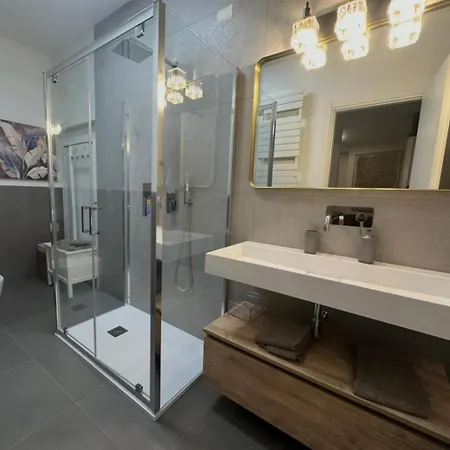 V15 Lägenhet Milano